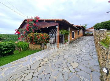 Casa de 5 quartos, Gravatá · Casa de condomínio com 5 suítes à venda em Gravatá/PE!