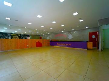 Comercial · 479m² · 1 Vaga · Imóvel comercial com renda, no alto de Santana próximo a todo comércio, com 4 salas e um galpão