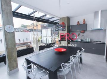 Casa · 200m² · 3 Quartos · 4 Vagas · Casa Residencial  200m²  3 Dormitórios para Venda em Moema