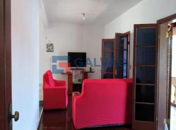 Sala de estar · Casa à venda no Bairro Jardim Itália em Jundiaí - SP