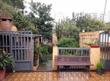 Casa de 3 quartos, São Paulo · Casa Térrea 7 x 52 Vila Gumercindo com 3 dormitórios - 2 vagas de garagem.