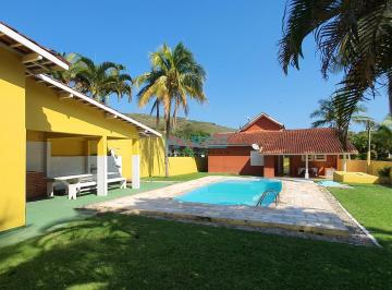 Foto 01 · Casa com piscina e jardim na praia de paúba