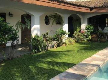 Casa · 400m² · 4 Quartos · 3 Vagas · Casa À VENDA na  praia do Pernambuco, região do Golf Guarujá.