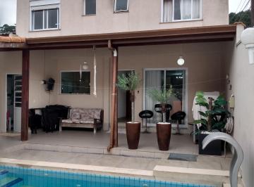 Casa de 4 quartos, São Paulo · Lindo sobrado próximo ao Horto Flores com quatro suítes e cinco vagas