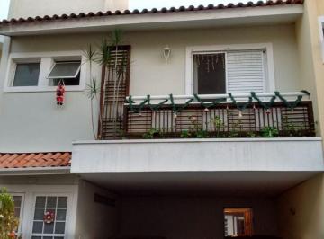 Casa de 3 quartos, São Paulo · Sobrado em condomínio fechado no bairro do Caxingui  3 dormitórios sendo 1 suíte