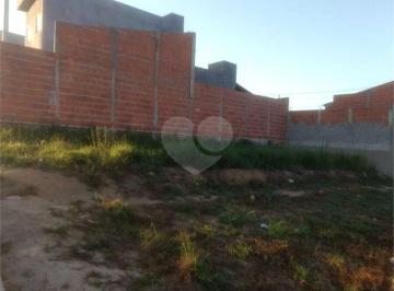 Área de Serviço · Terreno à venda em Parque residencial sabiás - SP