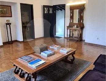 Área de Serviço · Sobrado com 4 quartos à venda em Pacaembu - SP