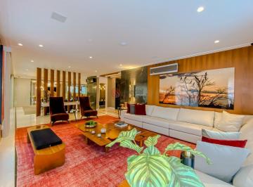 Apartamento · 425m² · 5 Quartos · 7 Vagas · Torne-se exclusivo com a imponência deste apartamento.