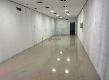Comercial · 300m² · Salão comercial para locação em frente ao Shopping Penha.