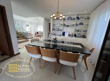 Casa de 4 quartos, Camaçari · Casa a venda em Alphaville Litoral Norte 1, com 3 suítes.
