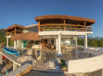 Casa de 4 quartos, Ilhabela · Casa com  magnifica vista mar a venda - Armação - Ilhabela