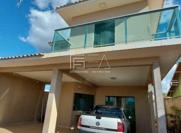 Casa · 400m² · 6 Quartos · 2 Vagas · 6 Quartos, sendo 4 suítes no Califórnia