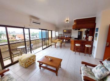 Apartamento · 170m² · 3 Quartos · 2 Vagas · Apto 200mts praia, 4 dorms., 2 vagas, lazer, Enseada