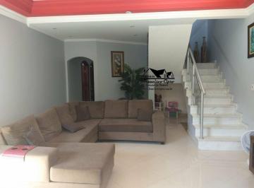 Casa · 285m² · 3 Quartos · 2 Vagas · Casa-Sobrado-para-Venda-em-Parque-do-Sol-Guaratingueta-SP