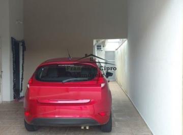 Casa · 135m² · 3 Quartos · 1 Vaga · Casa-Terrea-para-Venda-em-Vila-dos-Comerciarios-Guaratingueta-SP