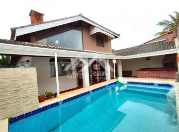 Casa · 288m² · 3 Quartos · 4 Vagas · Sobrado em Peruíbe