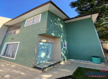 Casa · 169m² · 4 Quartos · 2 Vagas · Sobrado à Venda