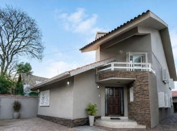 Casa · 203m² · 5 Quartos · 3 Vagas · Casa com edícula no bairro cristo rei em São Leopoldo