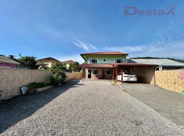 Casa · 150m² · 3 Quartos · 1 Vaga · Casa no Rio Caveiras - Biguaçu