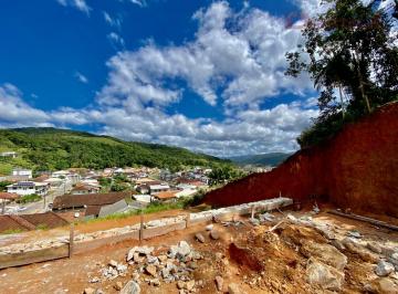 Terreno · 300m² · Terreno no Bairro Centro - Antônio Carlos