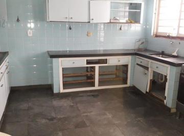 Casa · 1300m² · 4 Quartos · 4 Vagas · CASA A VENDA OU LOCACAO NA XV DE NOVEMBRO