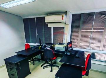 Comercial · 240m² · 2 Vagas · Prédio à Venda 240m² com Galpão Comercial com equipamentos!