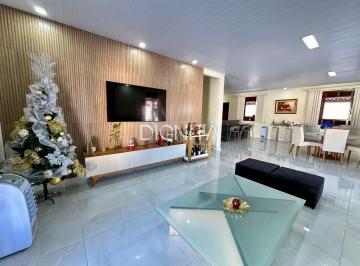 Casa · 559m² · 4 Quartos · 8 Vagas · SÍTIO com Piscina e 4 Dormitórios em Eusébio - CE