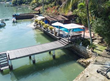 Casa de 4 quartos, Paraty · Casa na Ilha do Araújo em Paraty