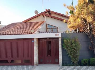 Foto 01 · CASA COM 227 M² DE ÁREA CONSTRUÍDA COM 4 DORMITÓRIOS E EDÍCULA NA VILA DAS HORTÊNSIAS EM JUNDIAÍ SP