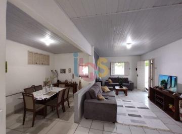 Casa · 97m² · 4 Quartos · 2 Vagas · Casa 4/4 em Coroa Vermelha