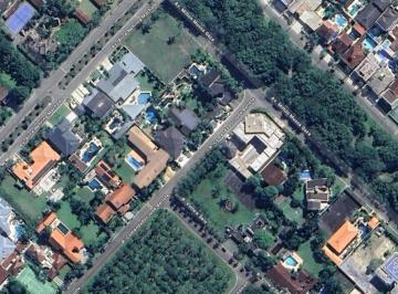 Terreno · 2000m² · Lote de esquina no condomínio Acapulco