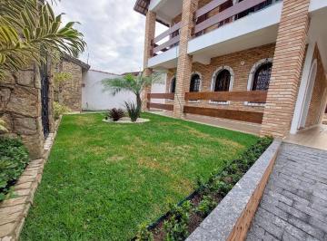 Casa de 5 quartos, Caraguatatuba · Casa com piscina, 360 m² e 5 quartos à venda em Indaiá