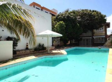 Casa · 186m² · 3 Quartos · 1 Vaga · Casa na coroa do meio com piscina