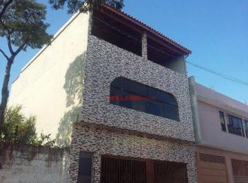aa034f7163761be9540100dd2d2e777a6b1812b1 · #=Casa com 3 Quartos e 2 banheiros à Venda, 150 m² por R$ 580.000