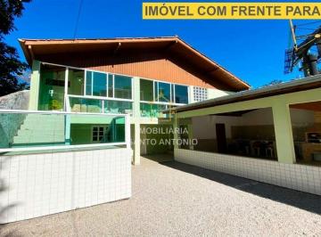 Casa · 126m² · 2 Quartos · 2 Vagas · Imóvel com DUAS FRENTES sendo uma para a SC 401