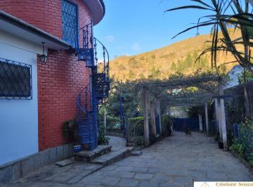 Foto 01 · Ótima casa com 03 dormitórios, pomar, água de nascente