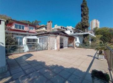 Casa · 400m² · 4 Quartos · 1 Vaga · Casa com 4 quartos à venda em Cristal - RS