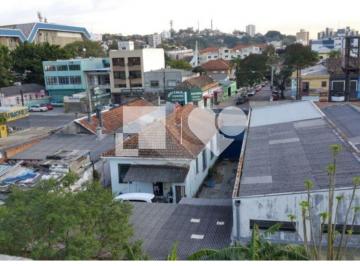 Sem Categoria · Prédio inteiro com 5 quartos à venda em Azenha - RS