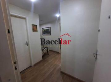 Comercial · 67m² · 2 Vagas · Sala - / Comercial / Centro