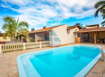 Casa · 233m² · 13 Quartos · 10 Vagas · Residencial com 6 casas, Praia do Sapê - R$ 2.2 mi, Cod: 1494