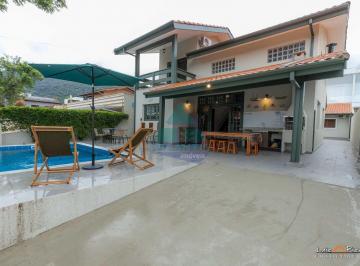 Casa · 236m² · 6 Quartos · 2 Vagas · Casa com 5 quartos, Lagoinha - Condomínio Lagoinha, Ubatuba