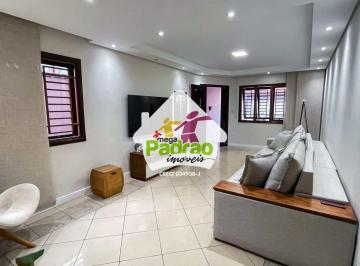 Casa · 252m² · 3 Quartos · 4 Vagas · Sobrado com 3 quartos, Vila Milton, Guarulhos - R$ 990 mil, Cod: 7595