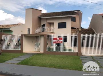 Casa · 400m² · 3 Quartos · 4 Vagas · Sobrado à venda, 3 quartos, 2 suítes, 4 vagas, Country - Cascavel/Pr