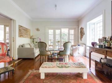 Casa · 600m² · 4 Quartos · 5 Vagas · Casa deliciosa com piscina área gourmet e elevador| repleta de verde | ao lado do c. Paineiras !