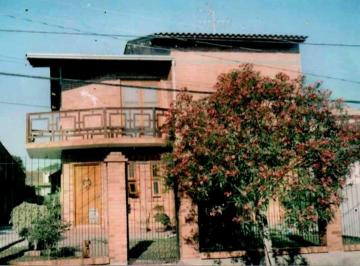 Casa · 220m² · 3 Quartos · 2 Vagas · Casa em Rua Mário Assumpção - Serraria - Porto Alegre/RS