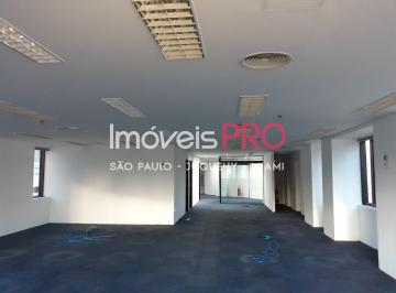 Comercial · 223m² · 5 Vagas · Conjunto na região da Berrini com 223m² e 5 vagas em condomínio com boa apresentação corporativa