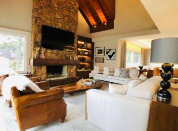 Casa de 5 quartos, Gramado · Linda Casa Finamente Mobiliada e Decorada, 5 suítes, 567 m², Aspen, Gramado - RS