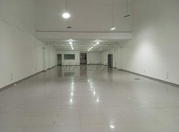 Comercial · 750m² · Loja comercial para locação em Santana, de 750m², com 2 banheiros. Próximo ao Metrô.