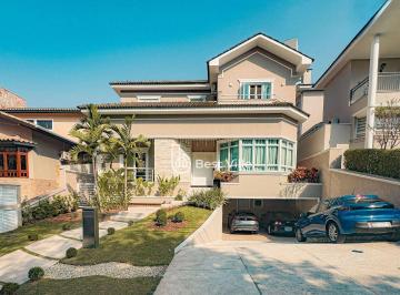 7fd68ac3fb634c739475bf89c64bda12d4a24545 · Casa à venda, 464M²  de área Construída, 520 M² de terreno, com 4 amplas suíte, no Condomínio Reside