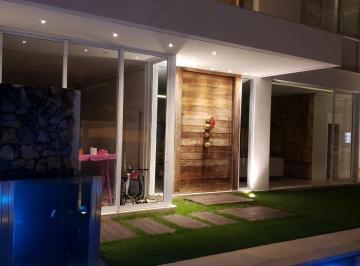 3cef64b7b95c3817030f5d1fdcf7a722d035d0ea · Casa a Venda e locação em Condominio Alphaville
